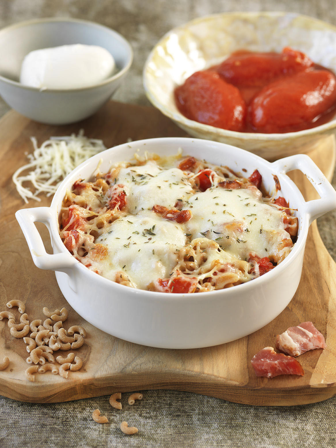 Prix engagés : Gratin de pâtes, lardons & sauce tomate (2,08 €/personne) Prix engagés : Gratin de pâtes, lardons & sauce tomate (2,08 €/personne)