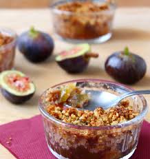 CRUMBLE AUX FIGUES ET MIEL CRUMBLE AUX FIGUES ET MIEL