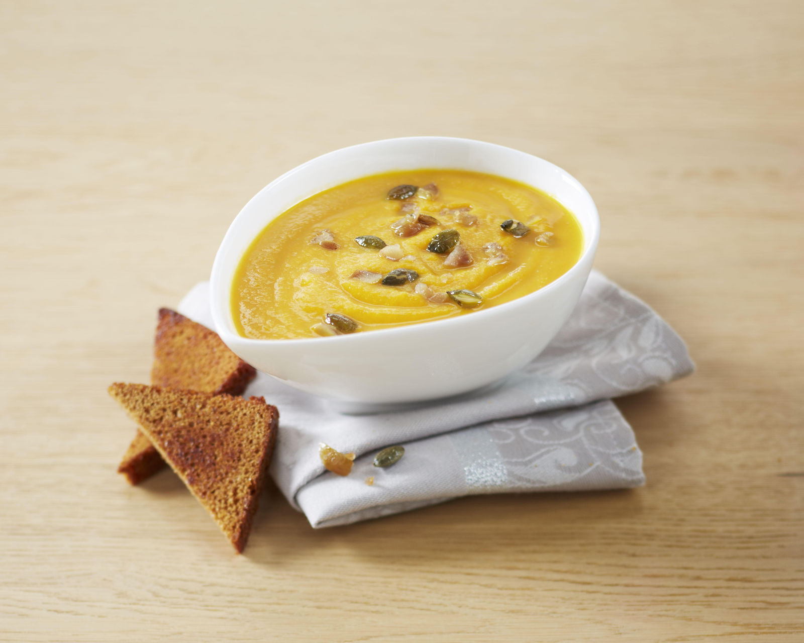 Velouté de courge & marrons et son pain d’épice Velouté de courge & marrons et son pain d’épice